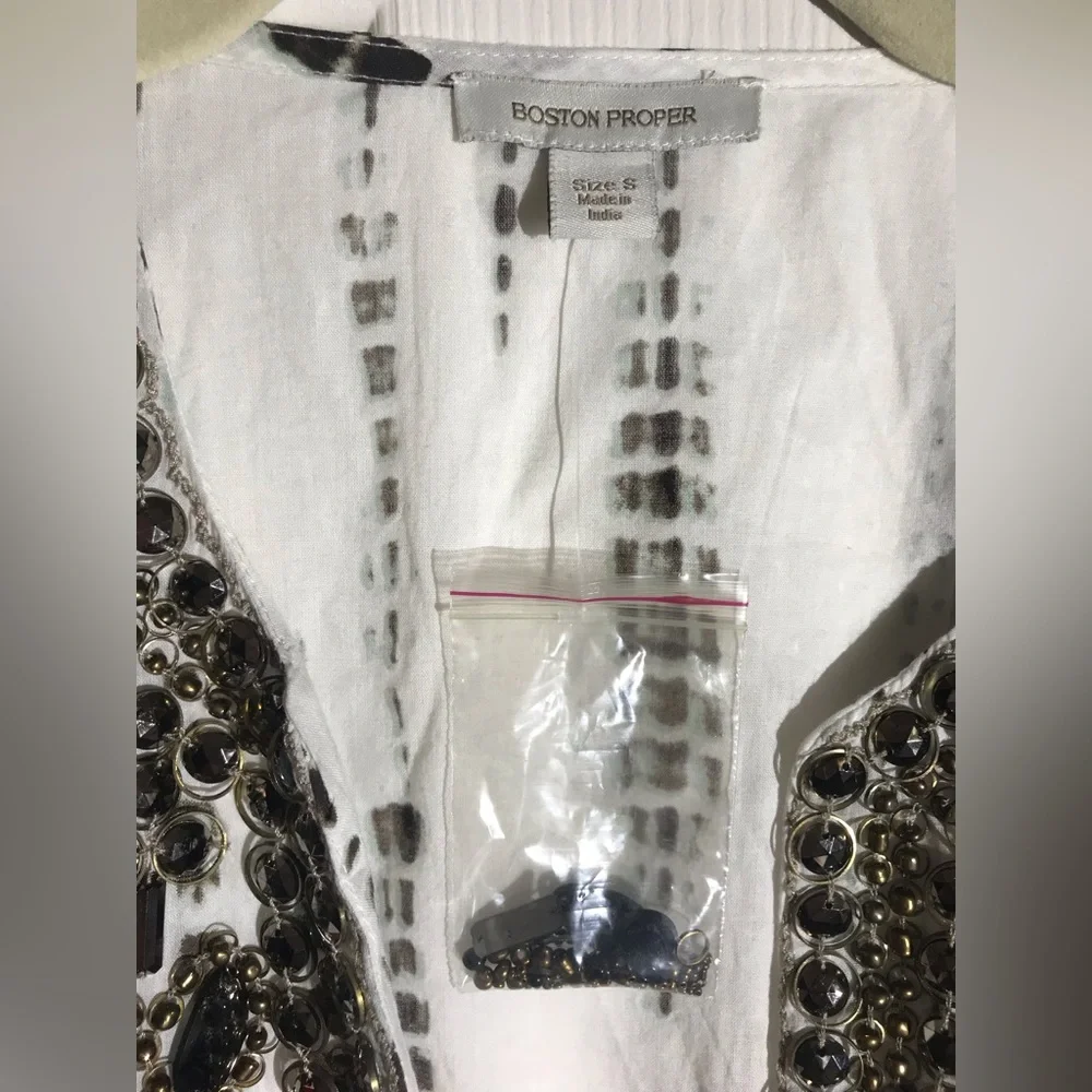 Boston Proper Tie Dye Embroidery Beads Tunic Blouse 
Small
White and Gray - Picture 5 of 11